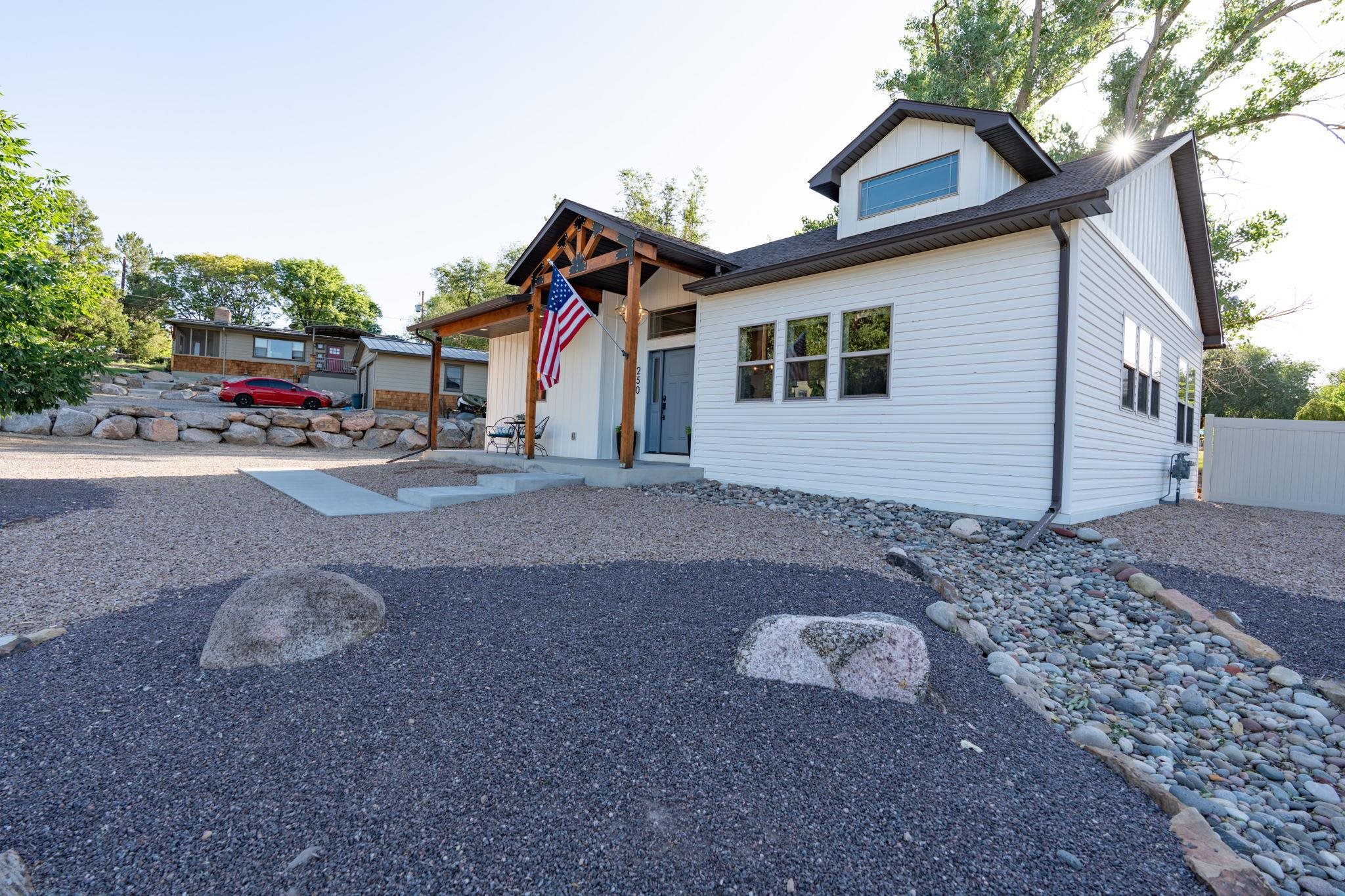 Grand Junction, Colorado 81505, United States, 2 Bedrooms Bedrooms, ,2 BathroomsBathrooms,Residential,Pending,161128