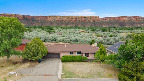 Photo of 2063 Ferree Drive, Grand Junction, CO 81507 (MLS # 20262320)