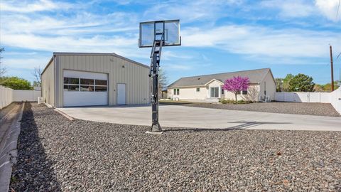 Photo of 232 29 Road, Grand Junction, CO 81503 (MLS # 20261535)