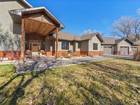 Photo of 7528 S River Road, Olathe, CO 81425 (MLS # 20255609)