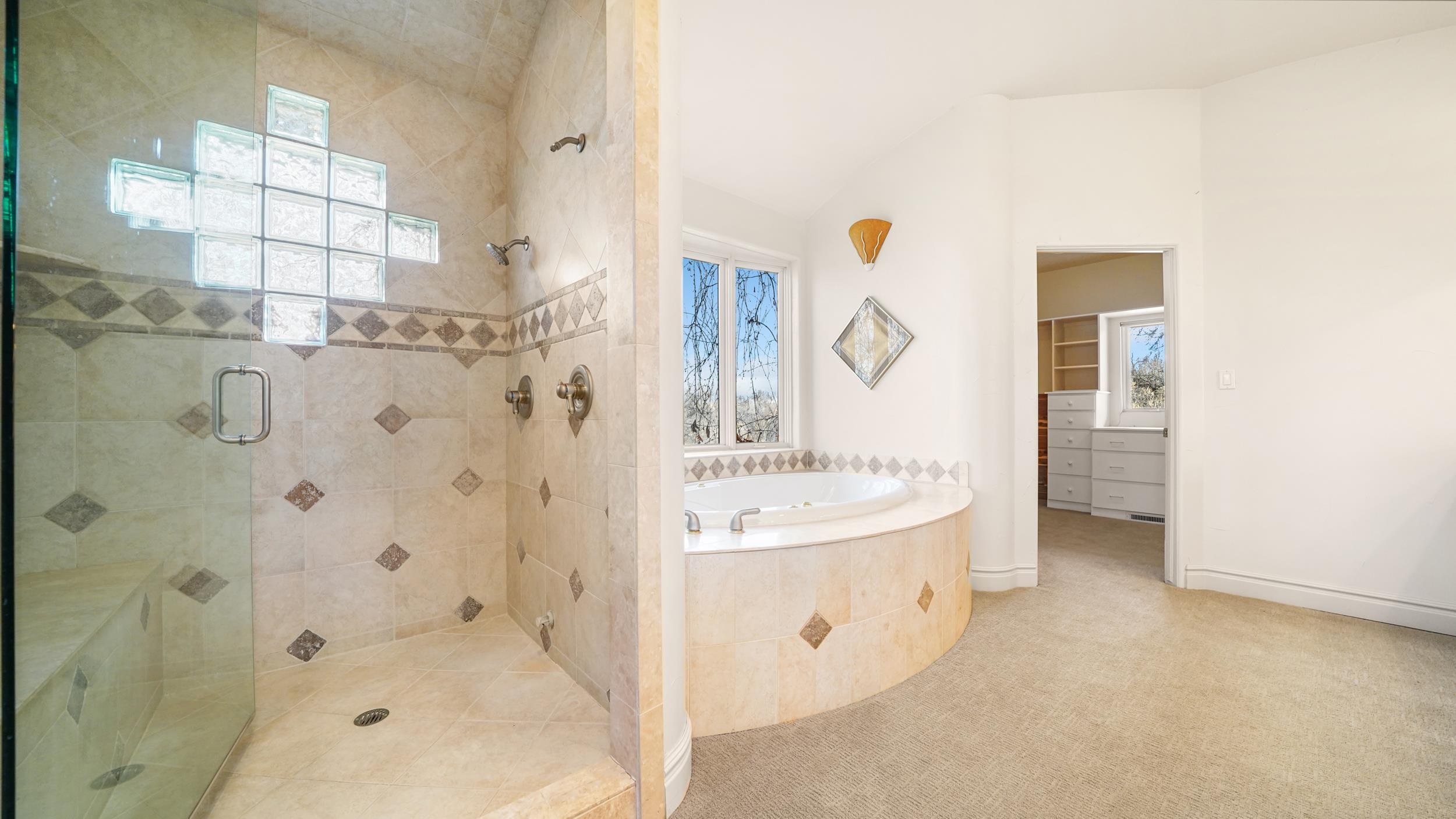 Grand Junction, Colorado, 81507, United States, 5 Bedrooms Bedrooms, ,6 BathroomsBathrooms,Residential,Active,2009860