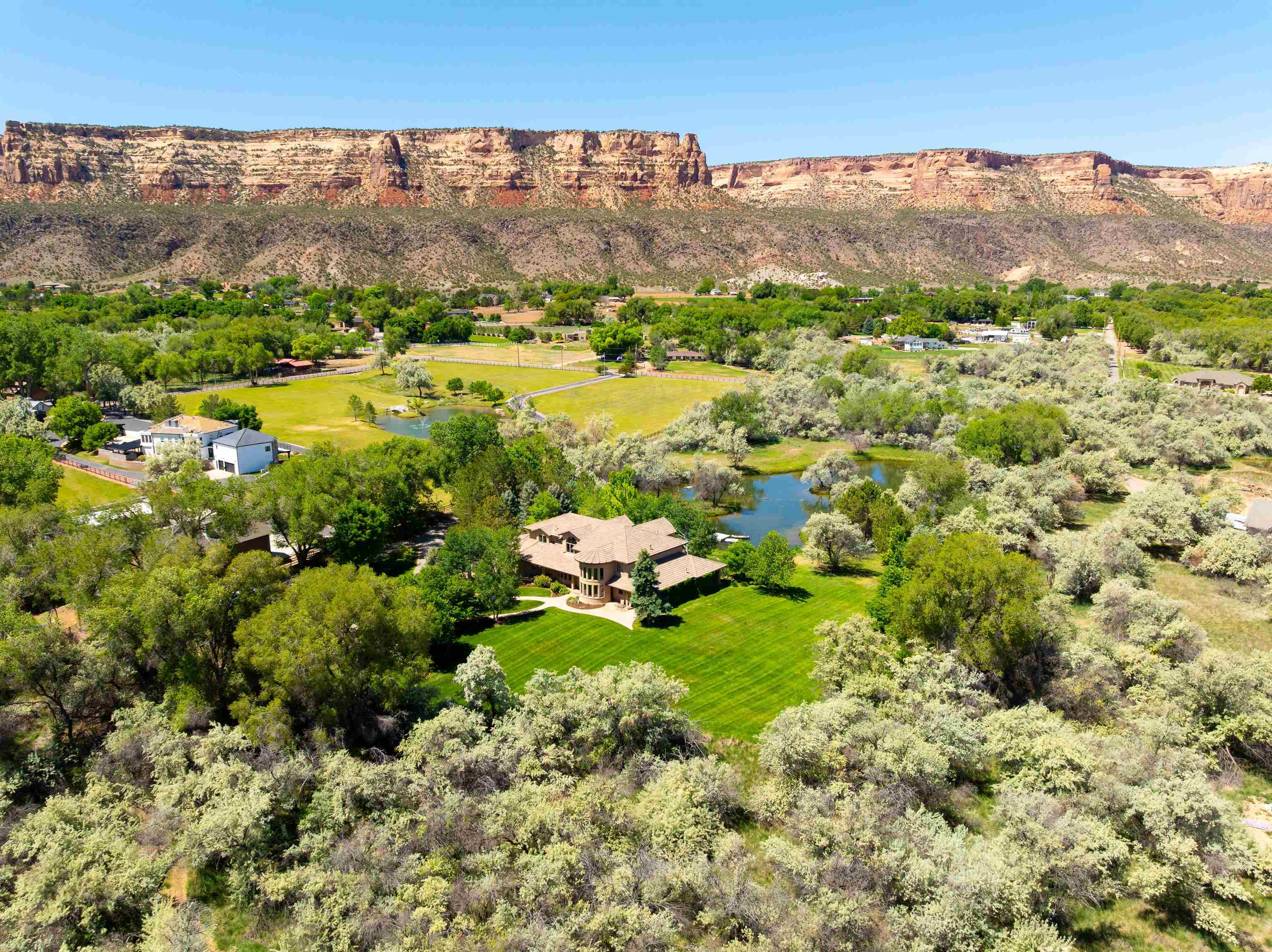 Grand Junction, Colorado, 81507, United States, 5 Bedrooms Bedrooms, ,6 BathroomsBathrooms,Residential,Active,2009860