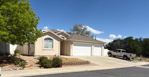 Photo of 658 McCaldon Way, Grand Junction, CO 81504 (MLS # 20262099)