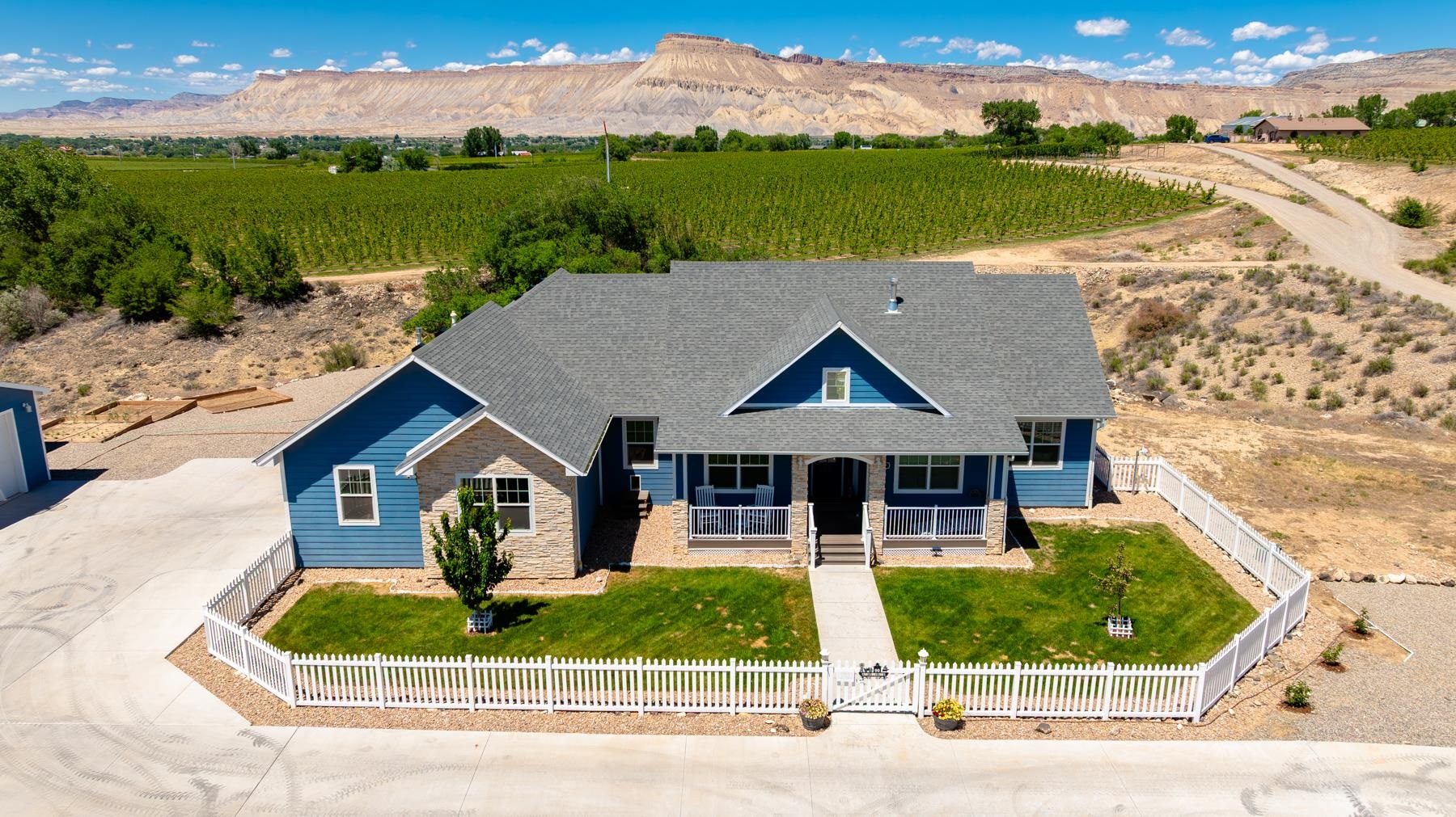 Palisade, Colorado, 81526, United States, 3 Bedrooms Bedrooms, ,3 BathroomsBathrooms,Residential,Active,2015436