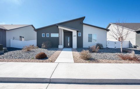 Photo of 1694 Tungsten Way, Fruita, CO 81521 (MLS # 20261338)