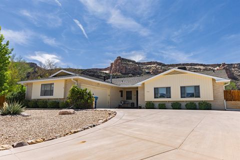 Photo of 523 E Ute Court, Grand Junction, CO 81507 (MLS # 20262177)