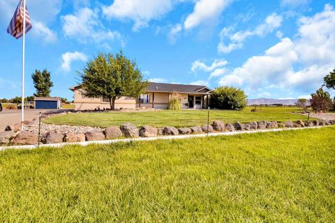 Photo of 2116 I Road, Grand Junction, CO 81505 (MLS # 20262038)