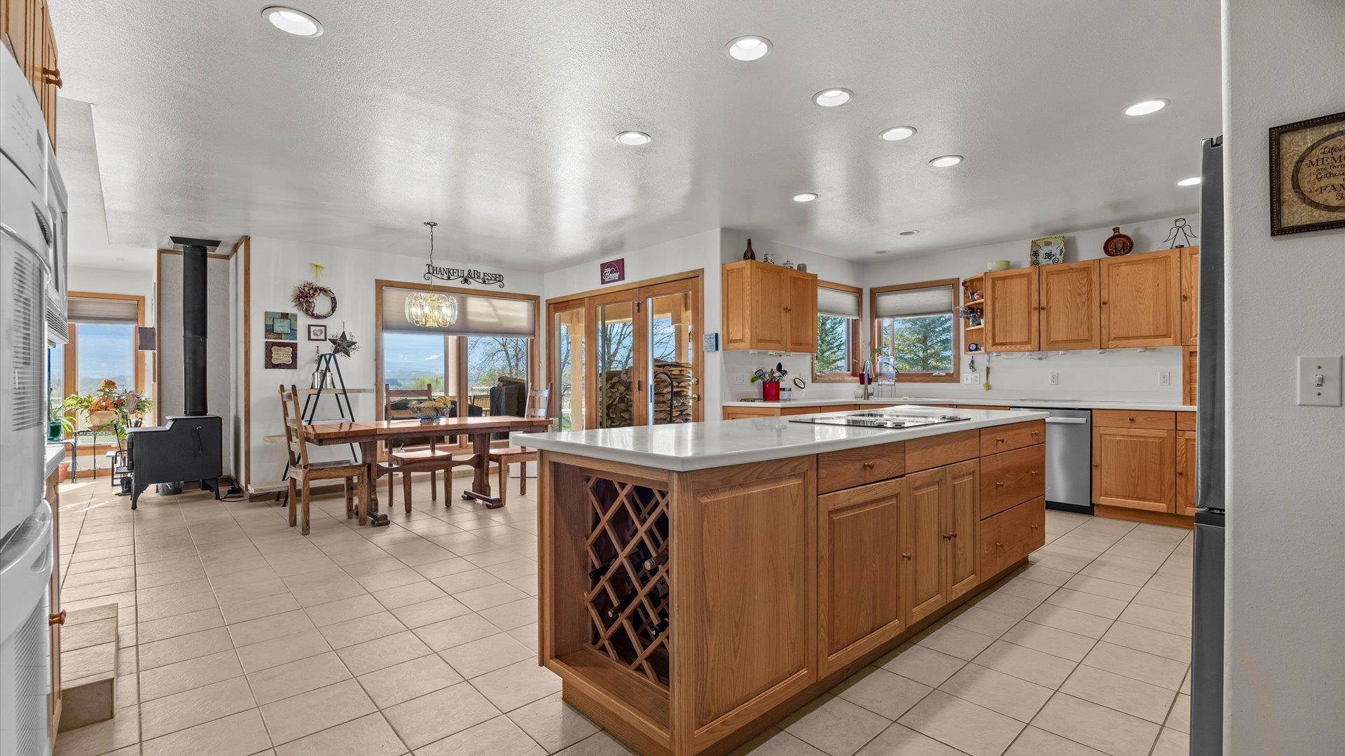 Hotchkiss, Colorado, 81419, United States, 6 Bedrooms Bedrooms, ,5 BathroomsBathrooms,Residential,Active,2033362
