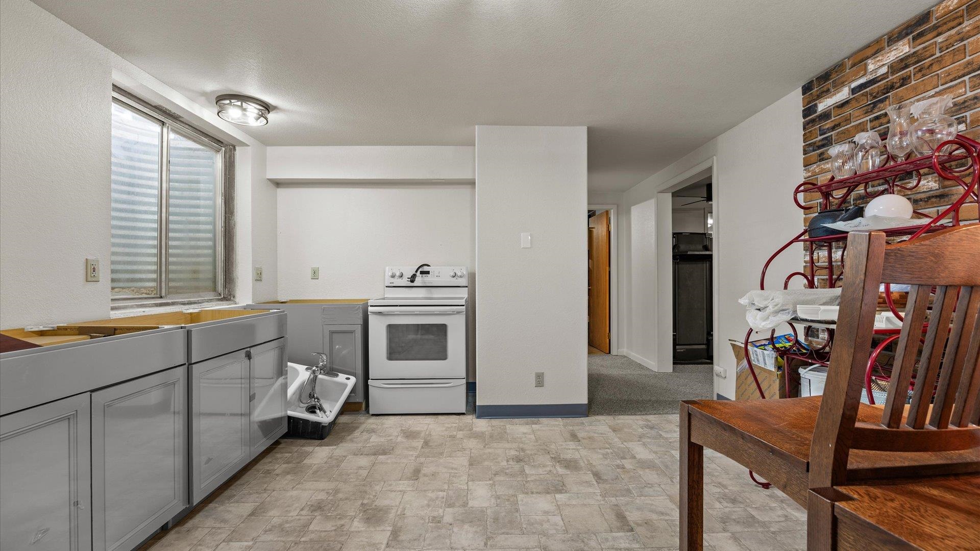 Hotchkiss, Colorado, 81419, United States, 6 Bedrooms Bedrooms, ,5 BathroomsBathrooms,Residential,Active,2033362