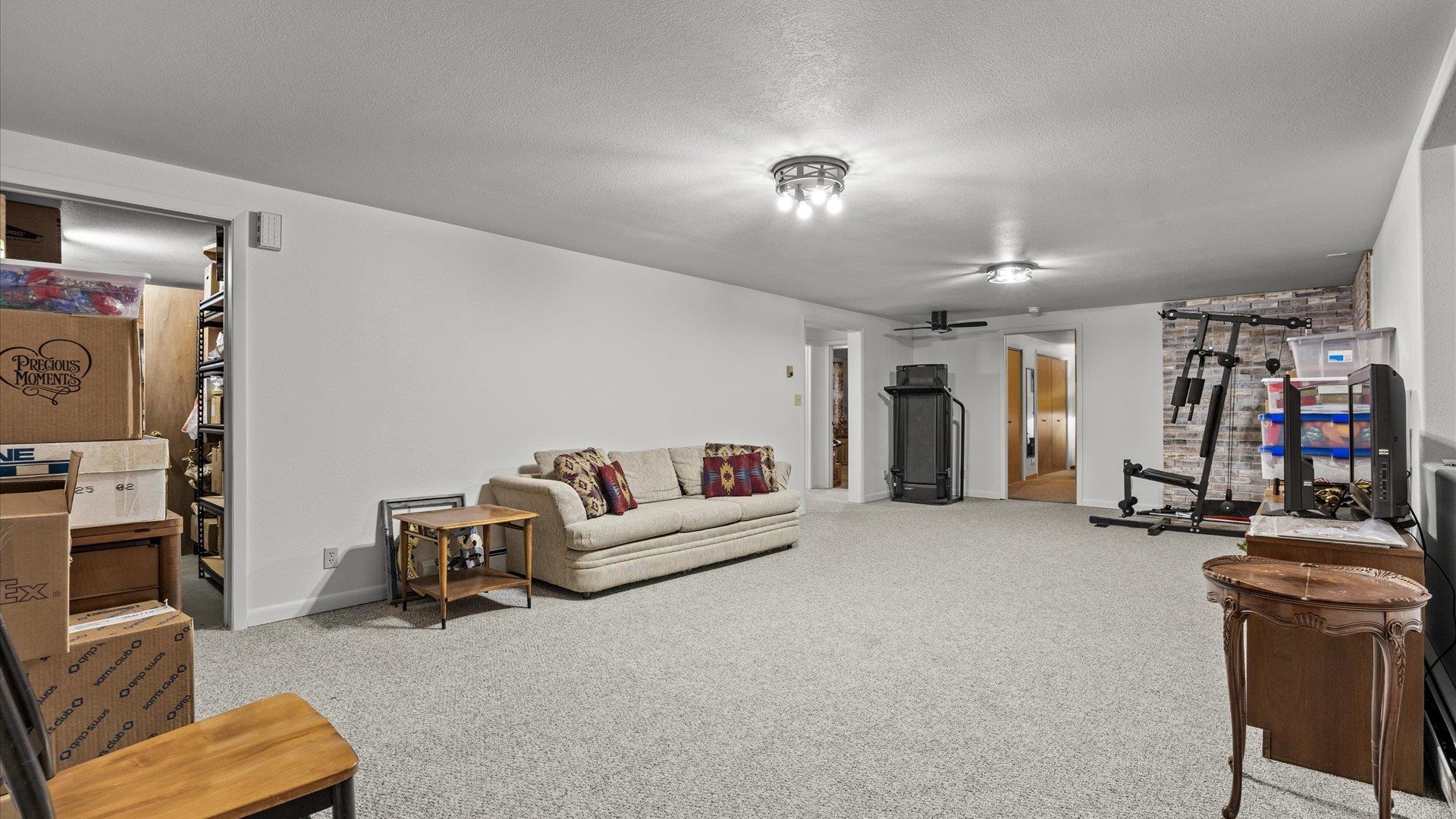 Hotchkiss, Colorado, 81419, United States, 6 Bedrooms Bedrooms, ,5 BathroomsBathrooms,Residential,Active,2033362