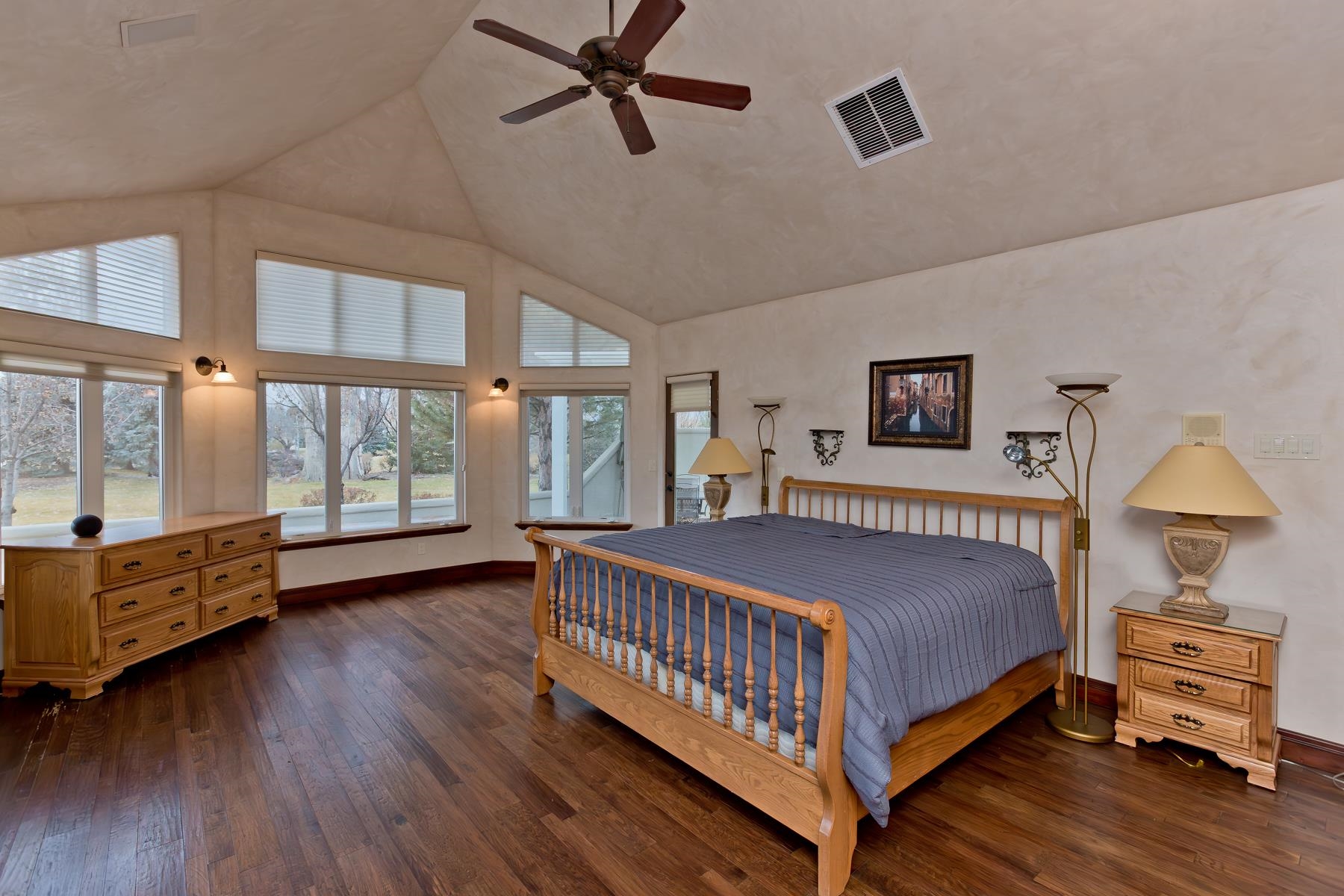 Grand Junction, Colorado, 81505, United States, 4 Bedrooms Bedrooms, ,5 BathroomsBathrooms,Residential,Active,1945340
