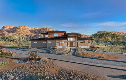 Photo of 1945 Hidden Hollow Court, Grand Junction, CO 81507 (MLS # 20261556)