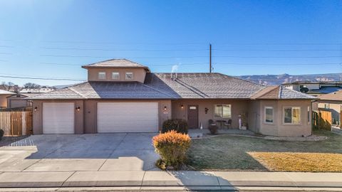 Photo of 1152 Cherrywood Avenue, Fruita, CO 81521 (MLS # 20261994)