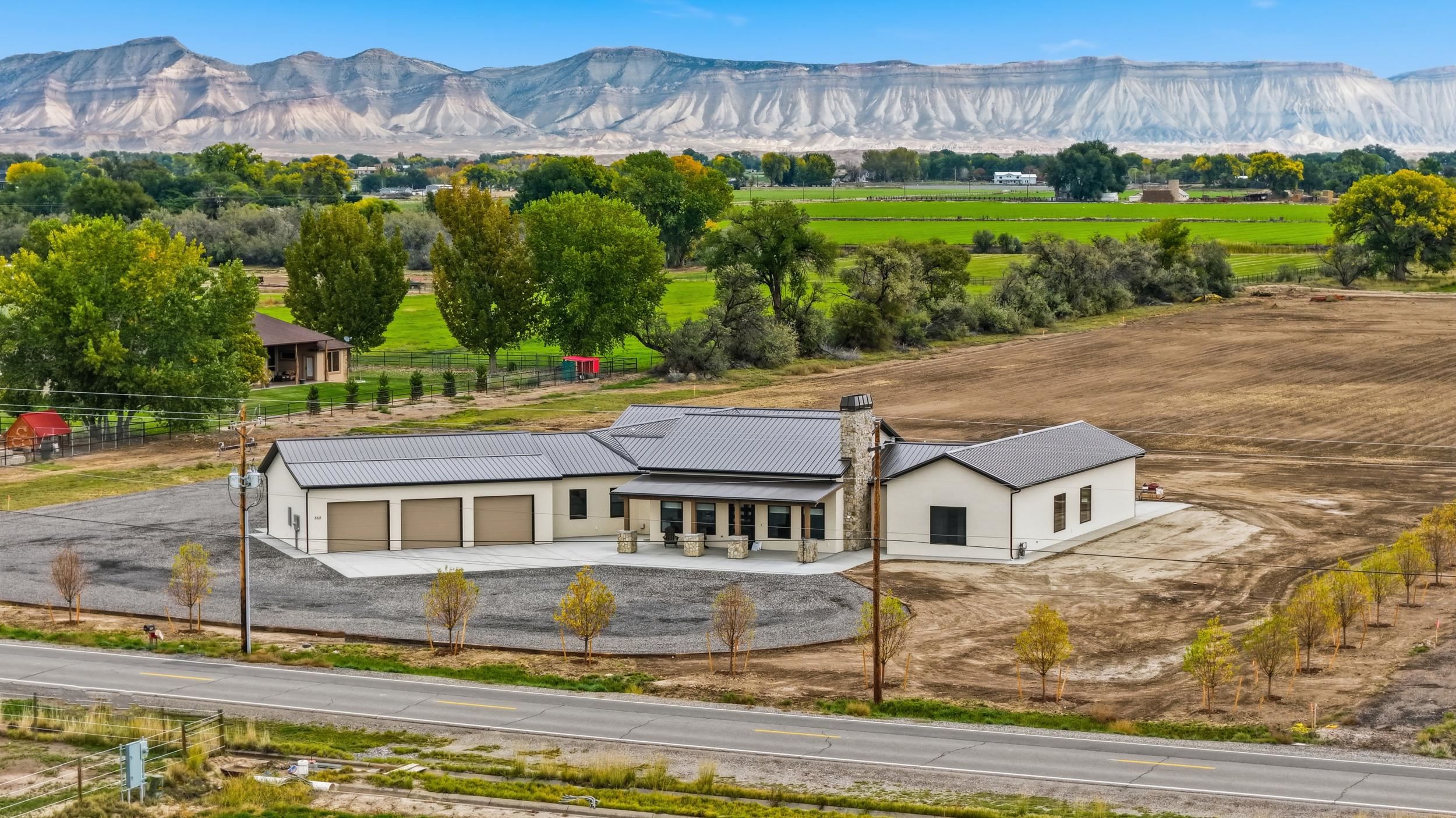 868 23 Rd, Grand Junction, CO, 81505, USA, 4 Bedrooms Bedrooms, ,4 BathroomsBathrooms,Residential,Active,868 23 Rd,20261068