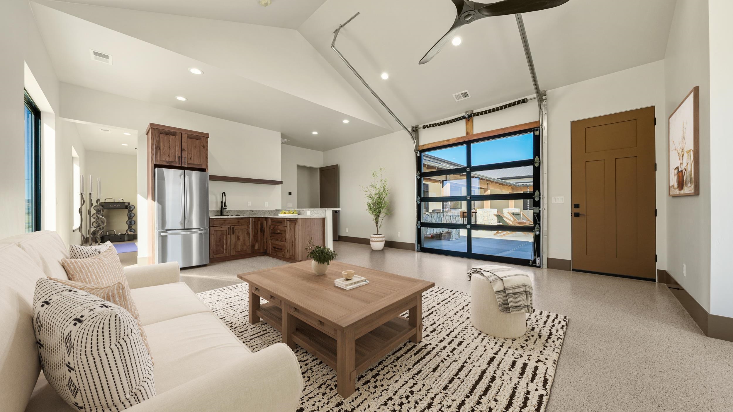 Grand Junction, Colorado, 81505, United States, 4 Bedrooms Bedrooms, ,4 BathroomsBathrooms,Residential,Active,2024812