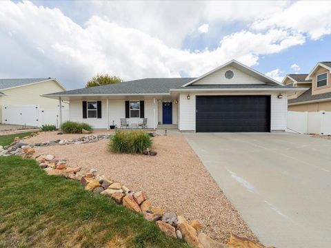 Photo of 2230 American Way, Montrose, CO 81401 (MLS # 20262071)