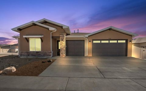 Photo of 634 Anvil Way, Grand Junction, CO 81504 (MLS # 20261342)