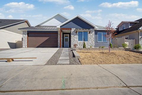 Photo of 2358 Green Apple Drive, Grand Junction, CO 81505 (MLS # 20261526)