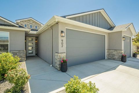 Photo of 902 Cresthaven Drive, Fruita, CO 81521 (MLS # 20262227)