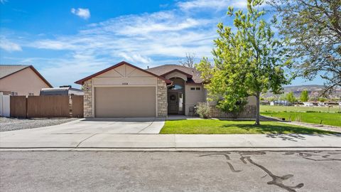 Photo of 1004 Red Canyon Avenue, Fruita, CO 81521 (MLS # 20261964)
