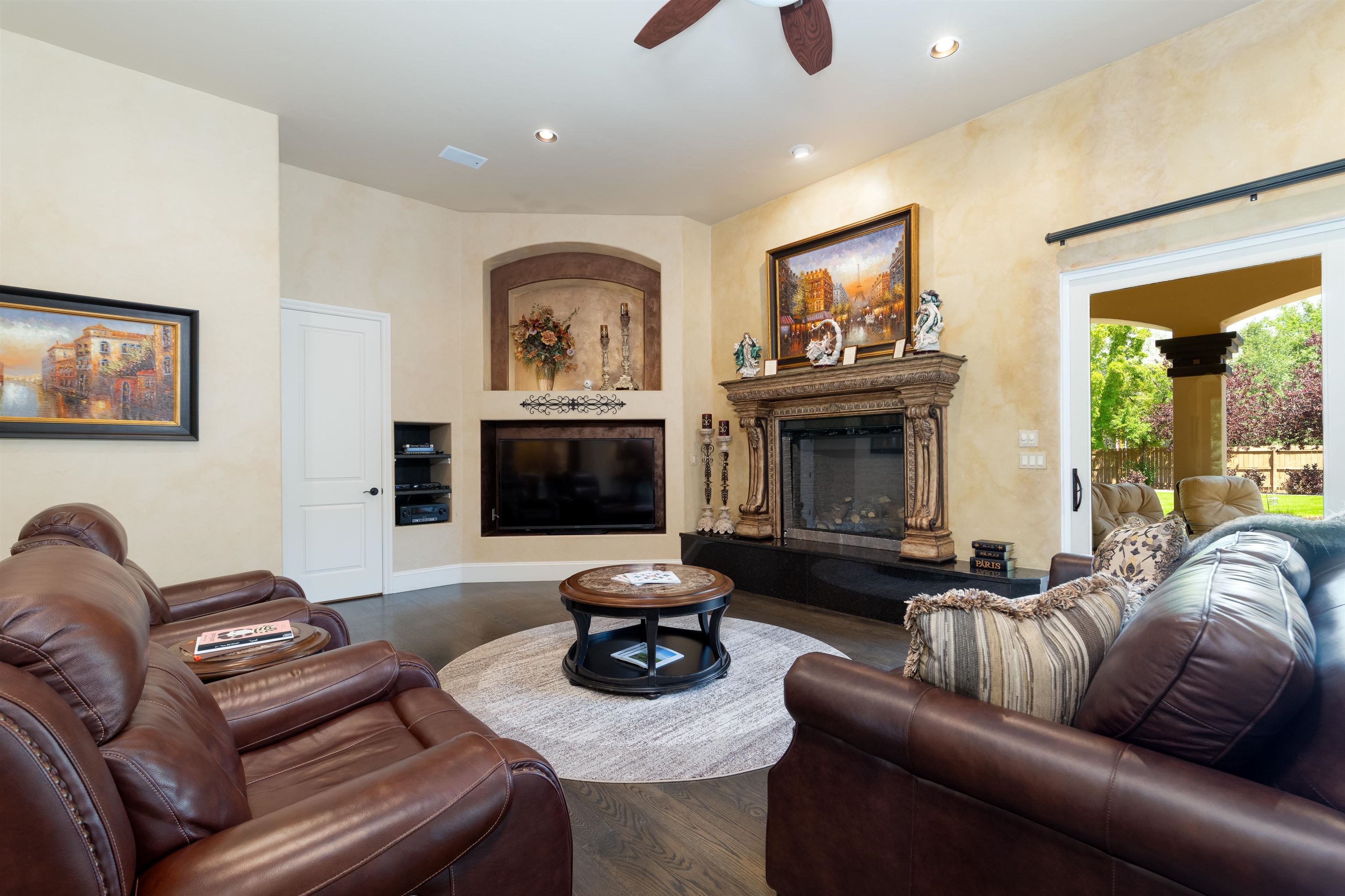 Grand Junction, Colorado, 81506, United States, 5 Bedrooms Bedrooms, ,7 BathroomsBathrooms,Residential,Active,1909661