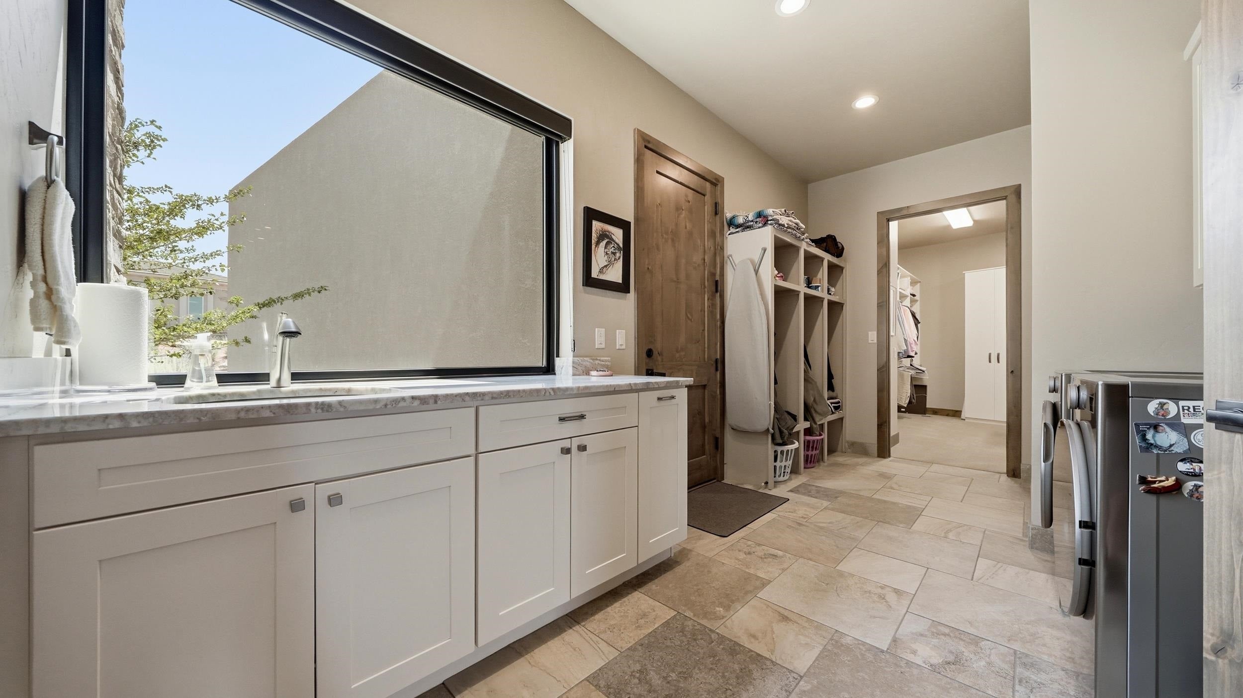 338 Red Ridge Ct, Grand Junction, CO, 81507, USA, 4 Bedrooms Bedrooms, ,3 BathroomsBathrooms,Residential,Active,338 Red Ridge Ct,20261876