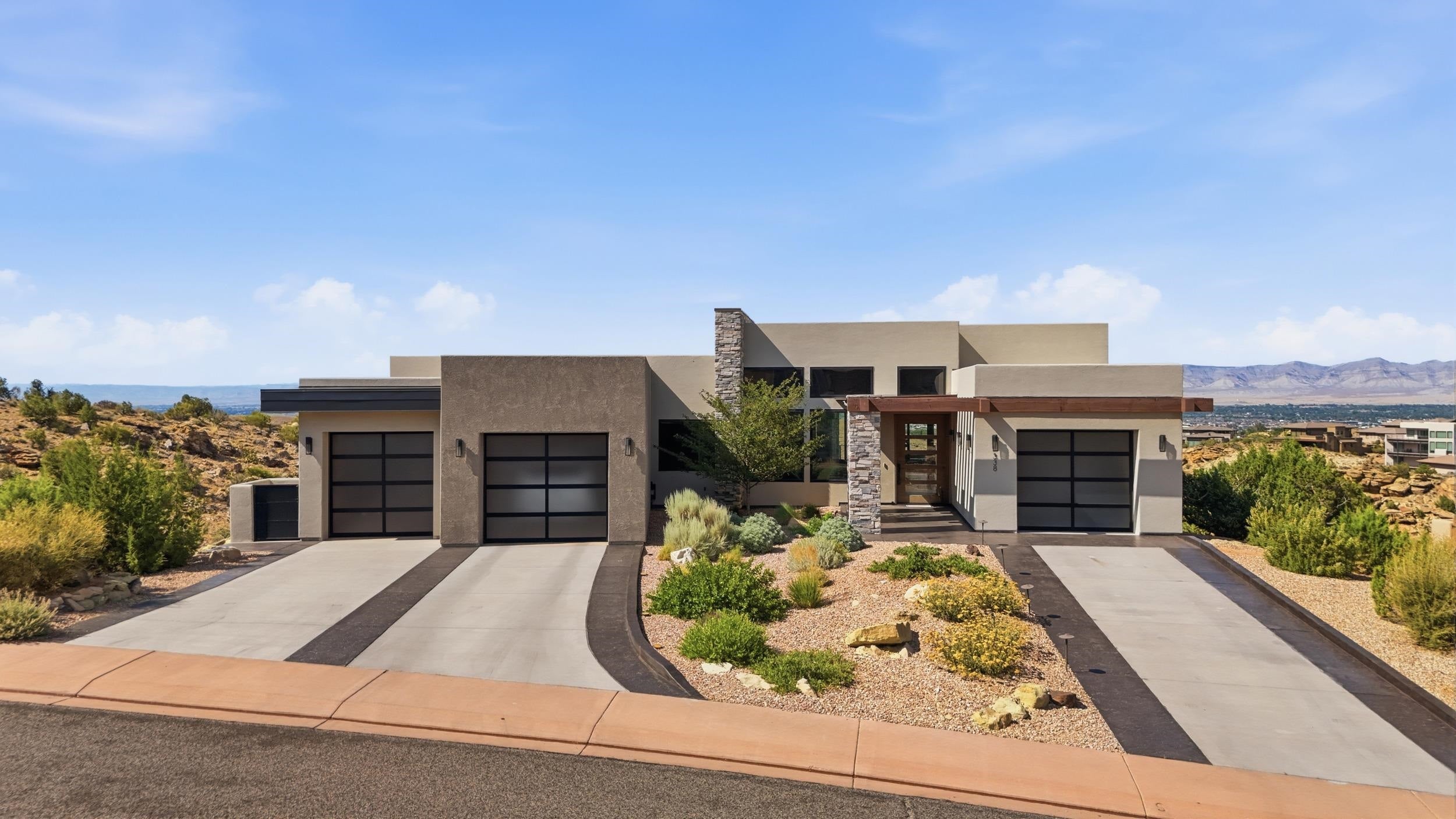 338 Red Ridge Ct, Grand Junction, CO, 81507, USA, 4 Bedrooms Bedrooms, ,3 BathroomsBathrooms,Residential,Active,338 Red Ridge Ct,20261876
