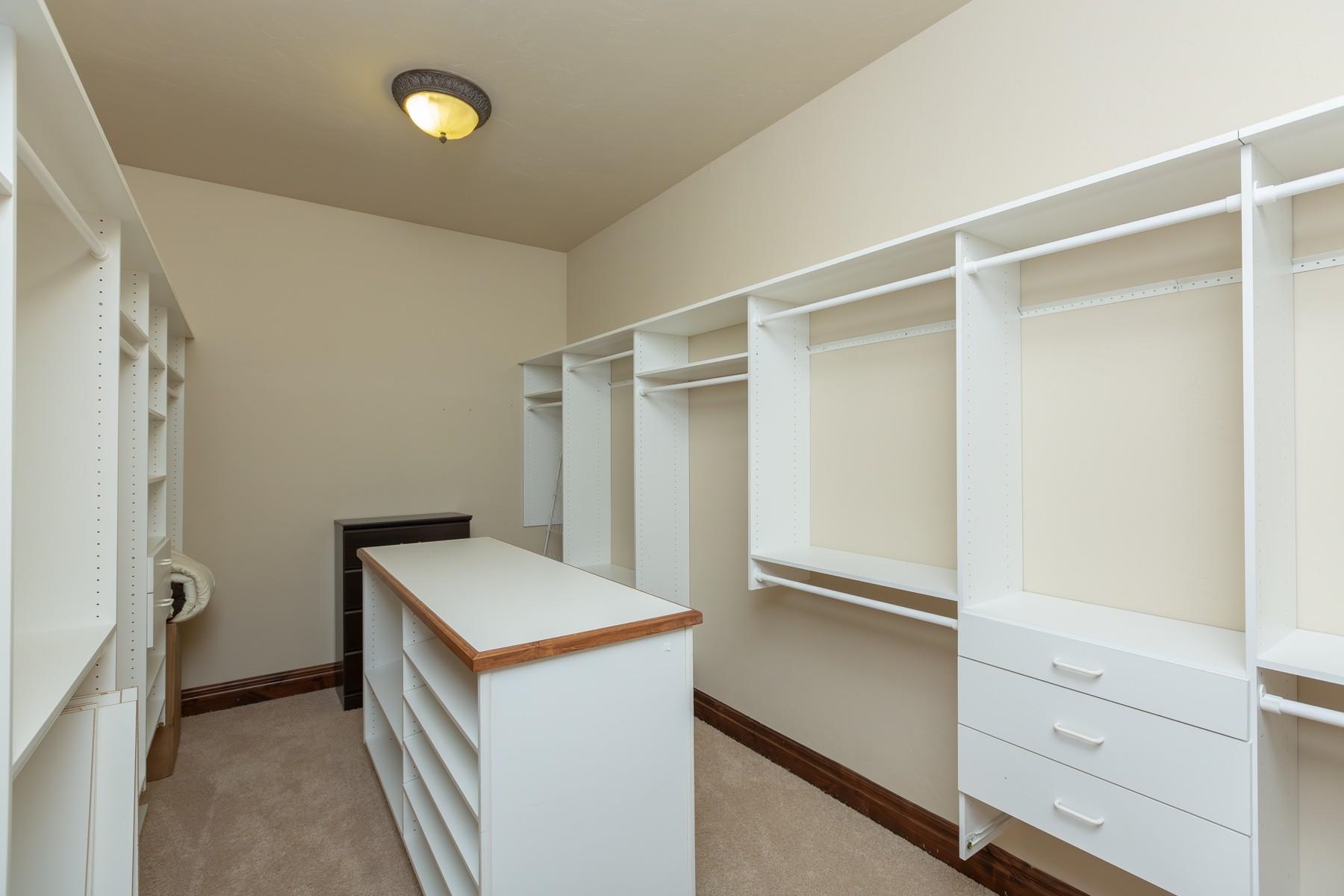 Grand Junction, Colorado, 81505, United States, 3 Bedrooms Bedrooms, ,4 BathroomsBathrooms,Residential,Active,2027052