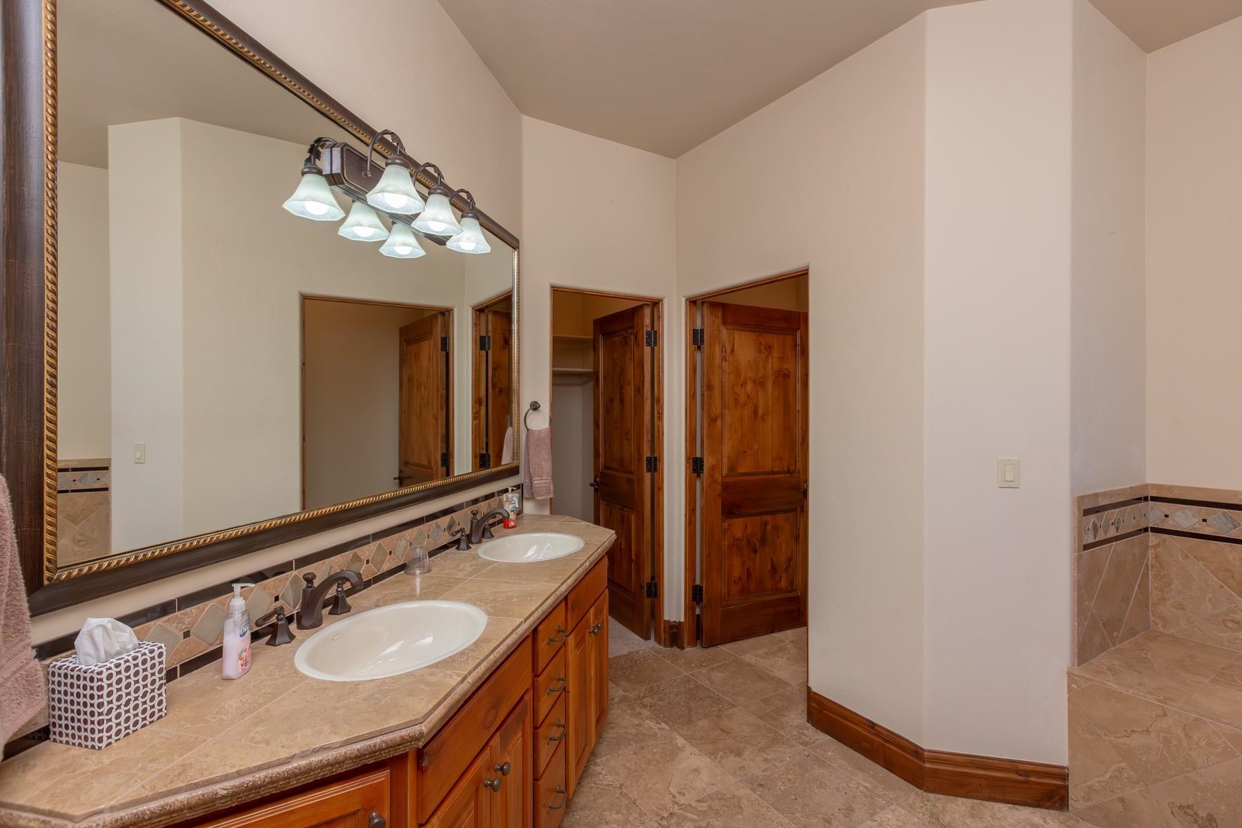 Grand Junction, Colorado, 81505, United States, 3 Bedrooms Bedrooms, ,4 BathroomsBathrooms,Residential,Active,2027052