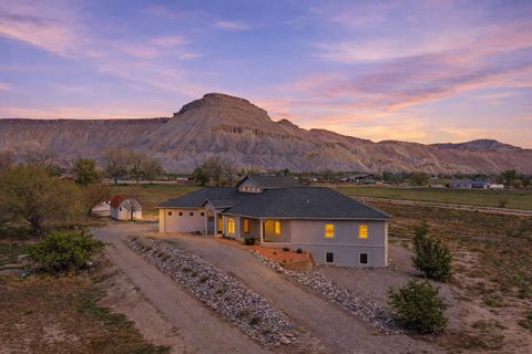 Photo of 668 33 3/4 Road, Clifton, CO 81520 (MLS # 20261587)