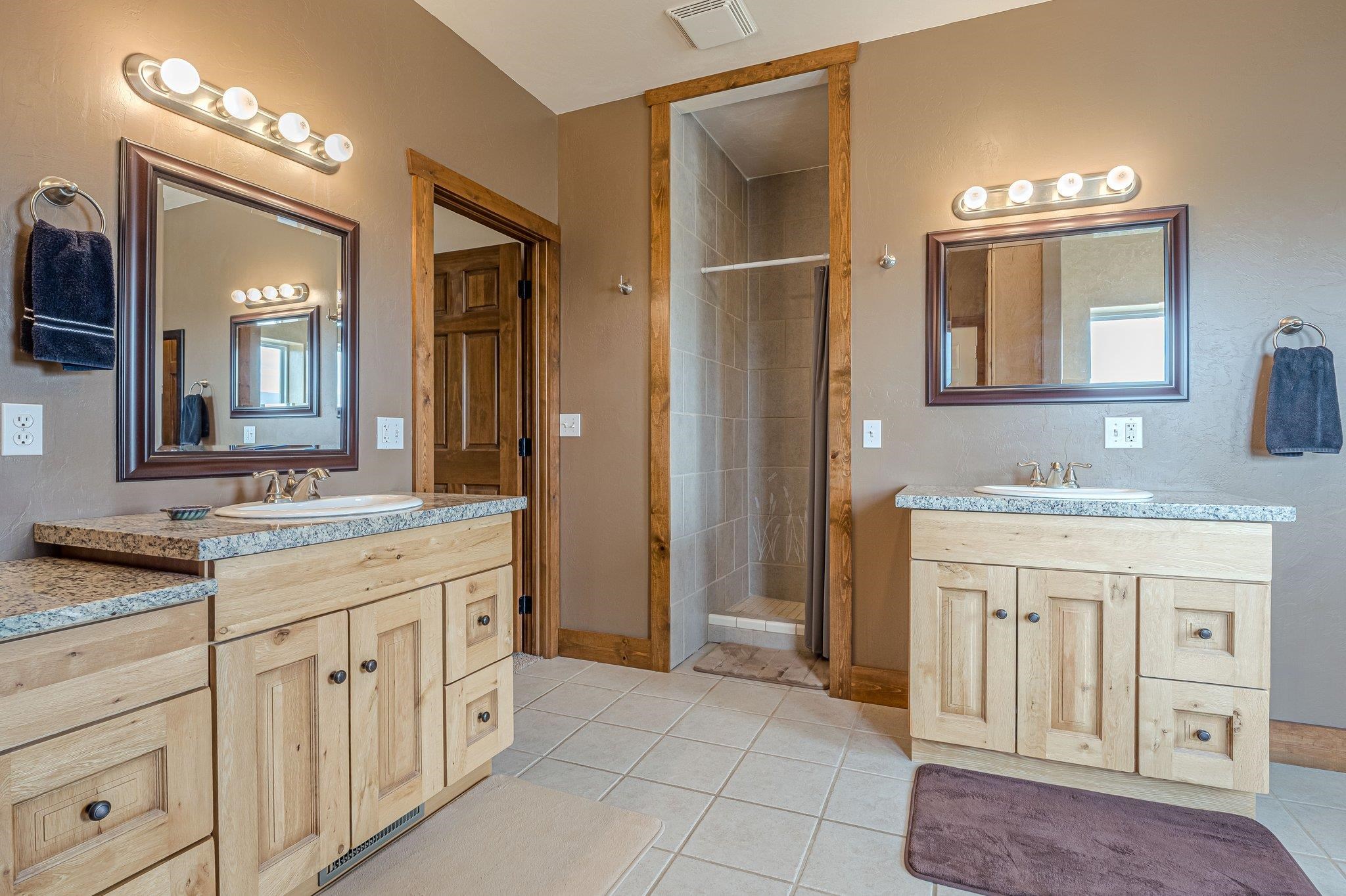 Palisade, Colorado, 81526, United States, 7 Bedrooms Bedrooms, ,5 BathroomsBathrooms,Residential,Active,1773219