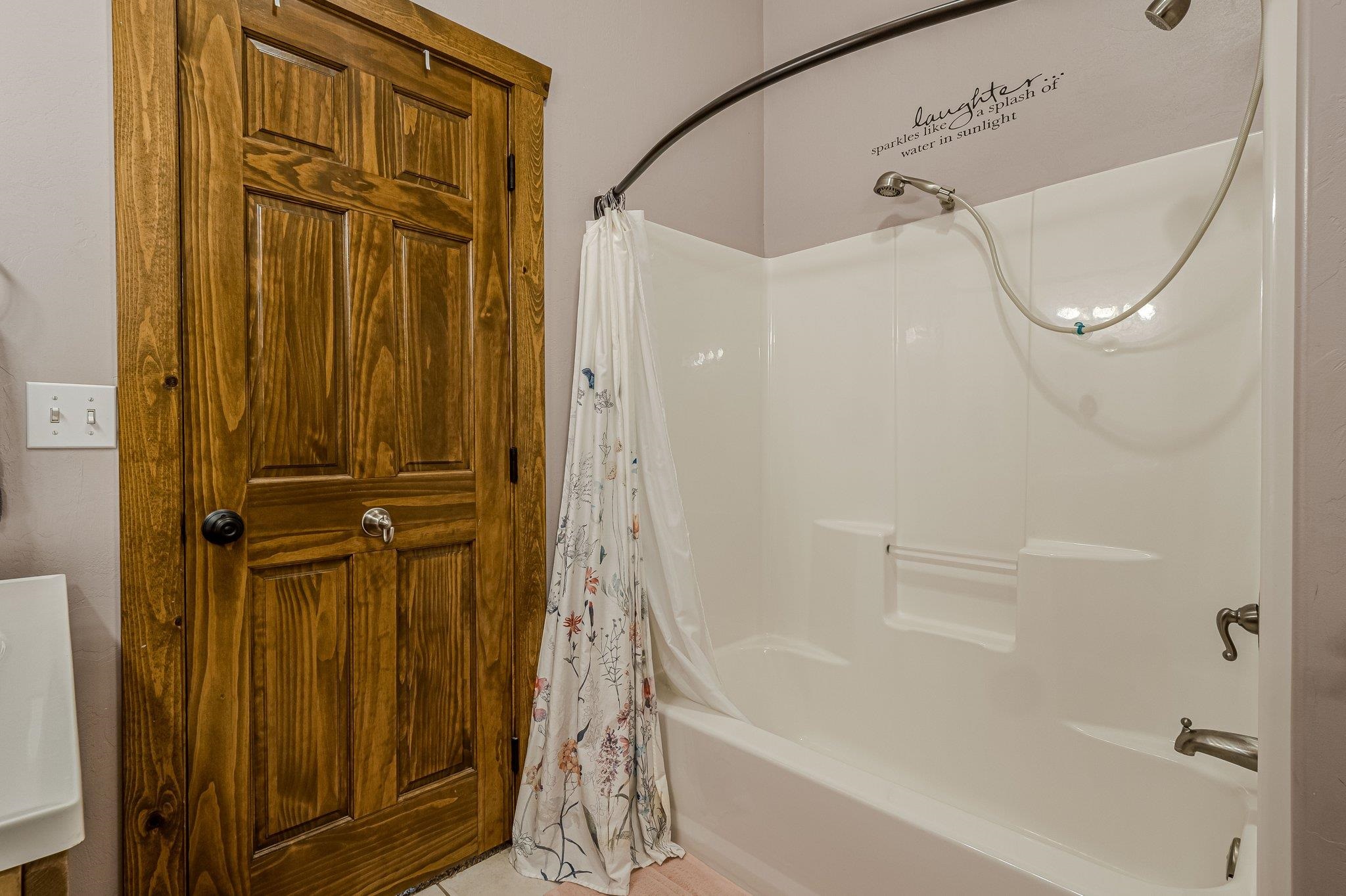 Palisade, Colorado, 81526, United States, 7 Bedrooms Bedrooms, ,5 BathroomsBathrooms,Residential,Active,1773219