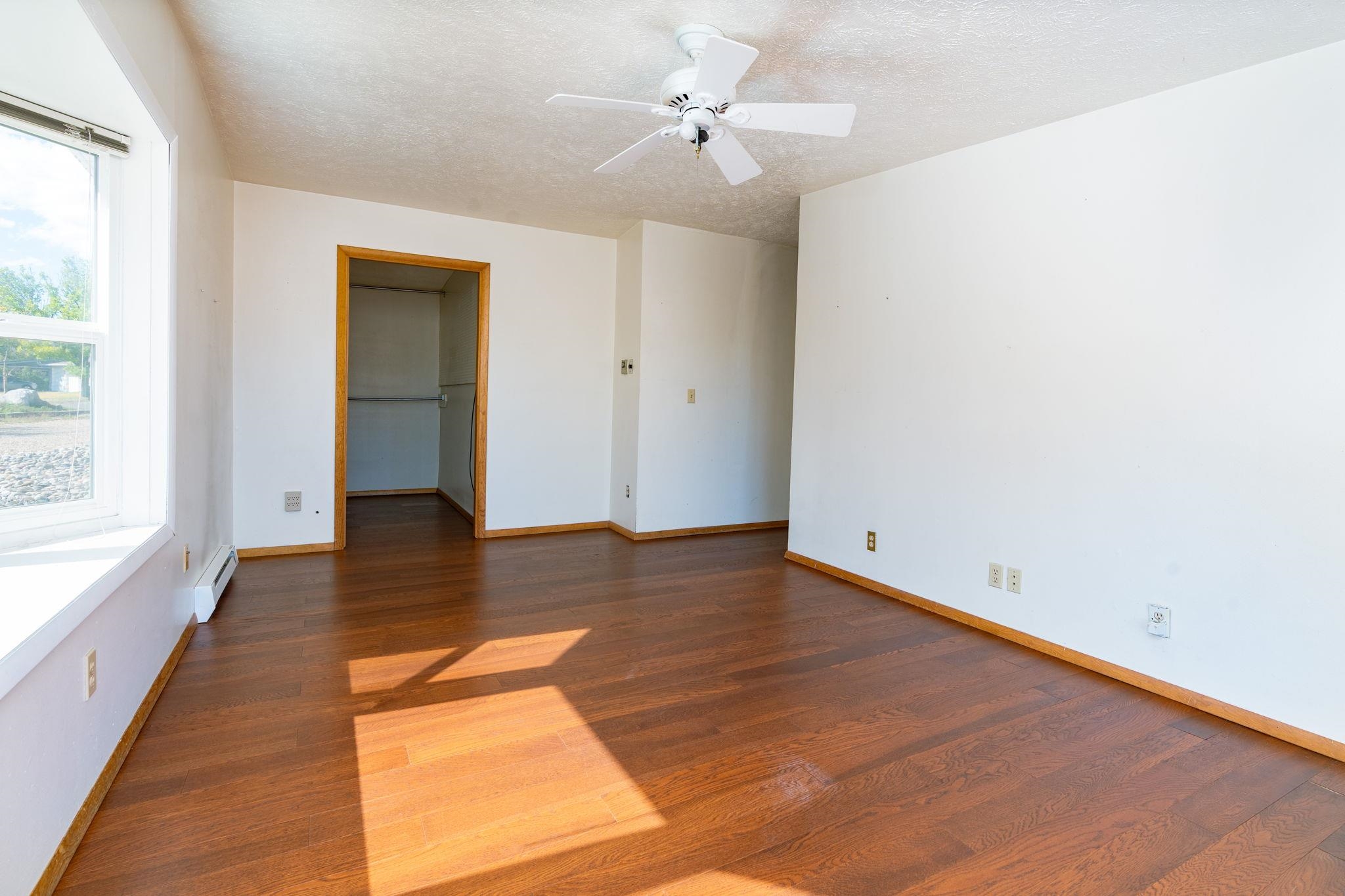 Grand Junction, Colorado 81507, United States, 4 Bedrooms Bedrooms, ,2 BathroomsBathrooms,Residential,Pending,221241