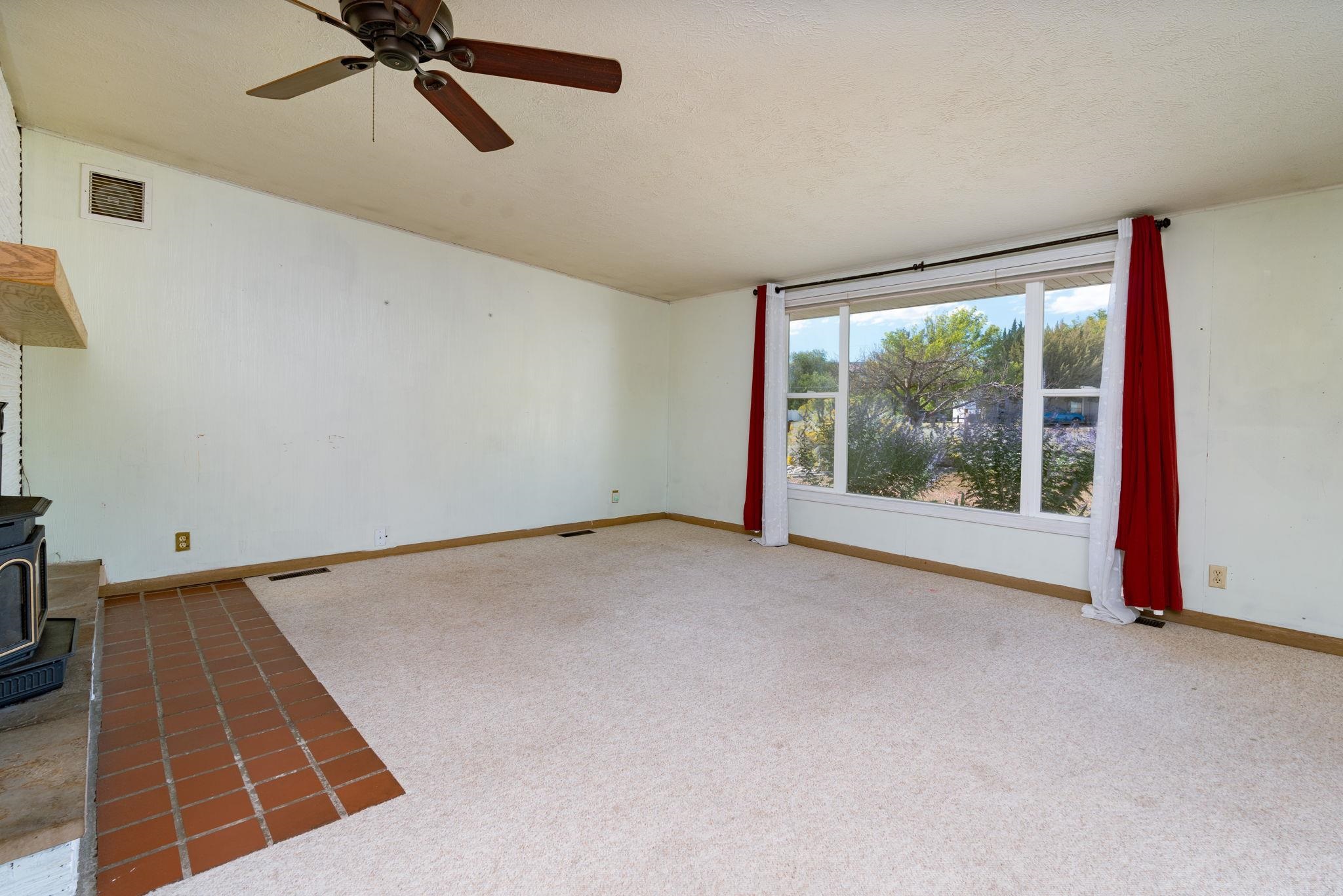 Grand Junction, Colorado 81507, United States, 4 Bedrooms Bedrooms, ,2 BathroomsBathrooms,Residential,Pending,221241