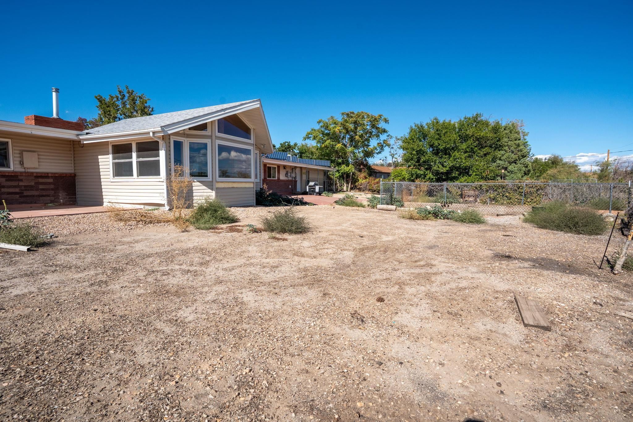 Grand Junction, Colorado 81507, United States, 4 Bedrooms Bedrooms, ,2 BathroomsBathrooms,Residential,Pending,221241