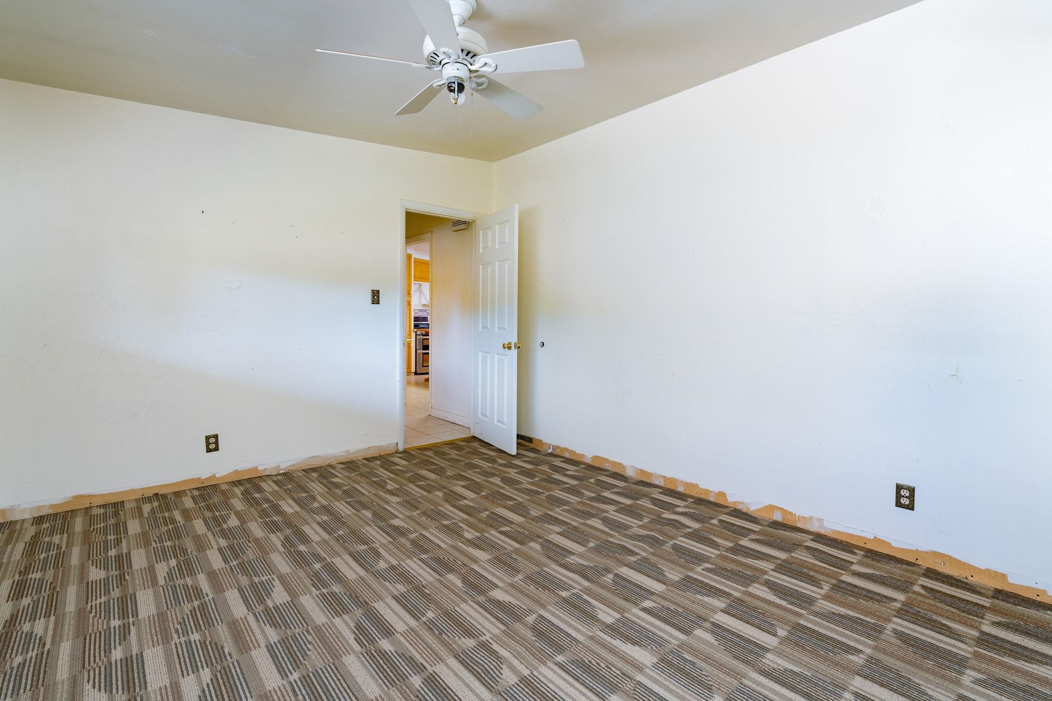 Grand Junction, Colorado 81507, United States, 4 Bedrooms Bedrooms, ,2 BathroomsBathrooms,Residential,Pending,221241