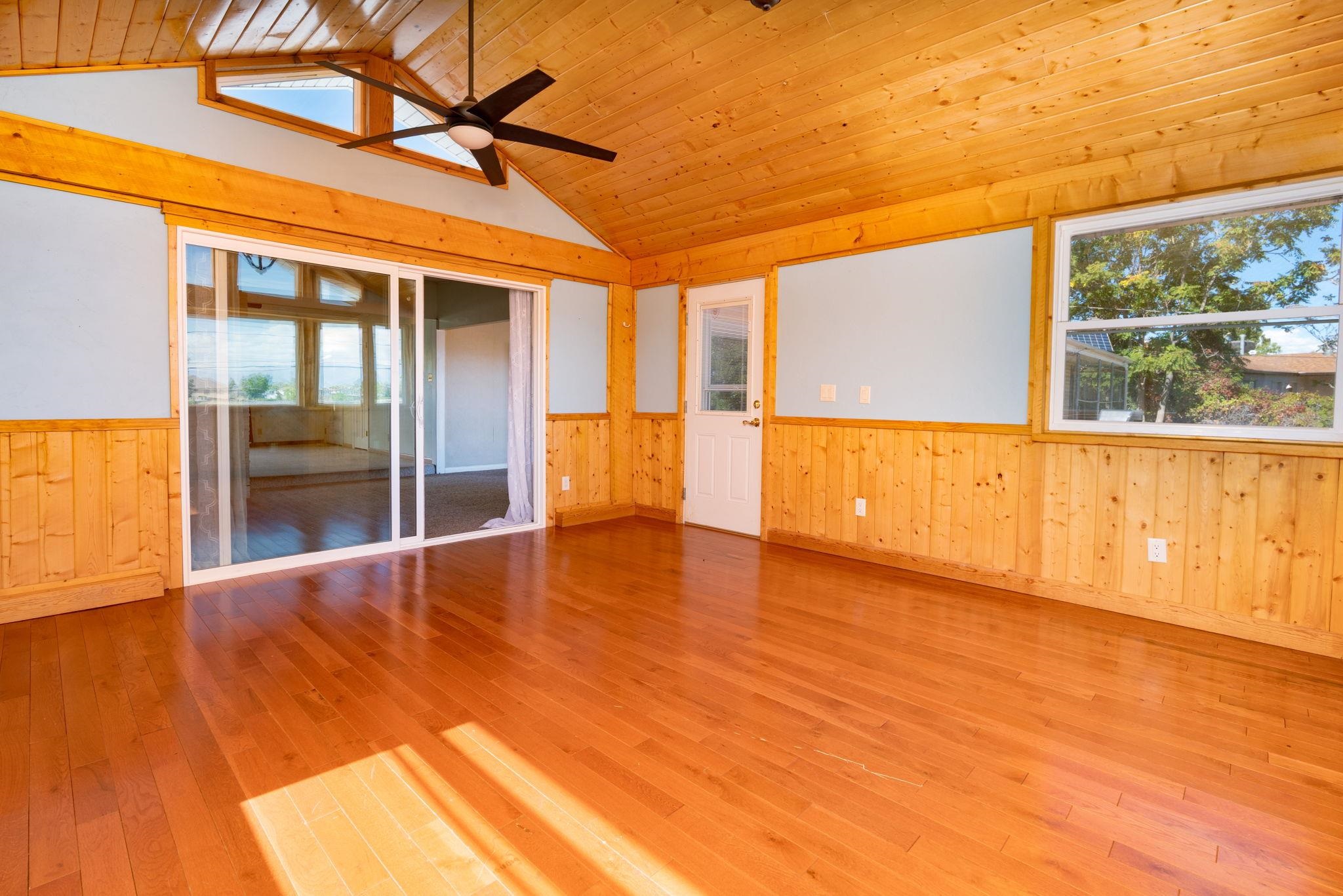 Grand Junction, Colorado 81507, United States, 4 Bedrooms Bedrooms, ,2 BathroomsBathrooms,Residential,Pending,221241