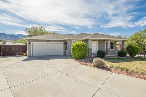 Photo of 875 Cabernet Drive, Palisade, CO 81526 (MLS # 20261629)