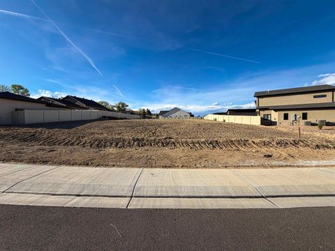 Photo of 663 Tilman Drive #A&B, Grand Junction, CO 81506 (MLS # 20261592)