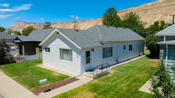132 W 4TH ST, PALISADE, CO 81526 - Image bc8b54bd9dd62cd2132a18484ddfbe02/1697124963