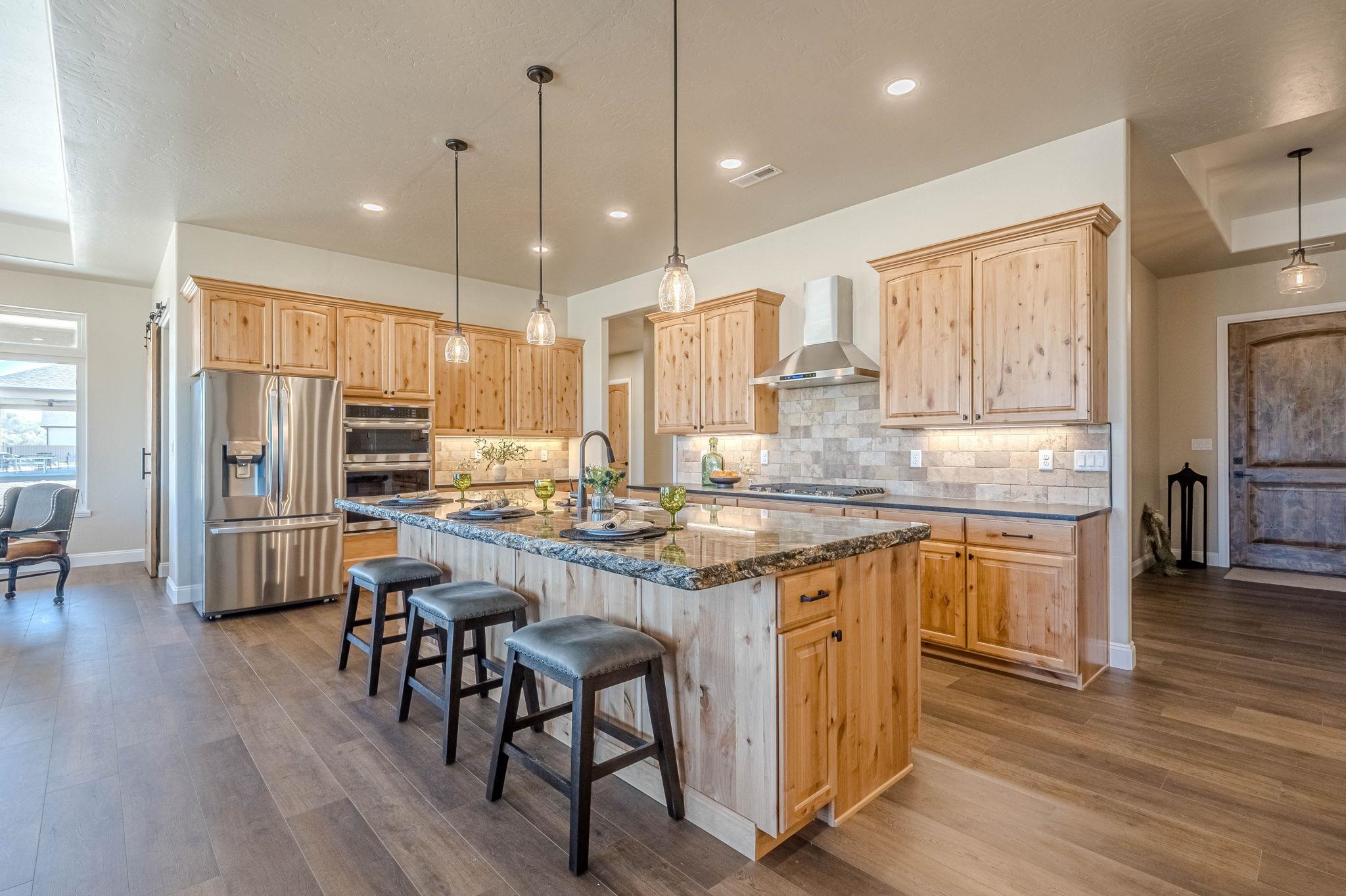 Fruita, Colorado, 81501, United States, 4 Bedrooms Bedrooms, ,3 BathroomsBathrooms,Residential,Active,2034301