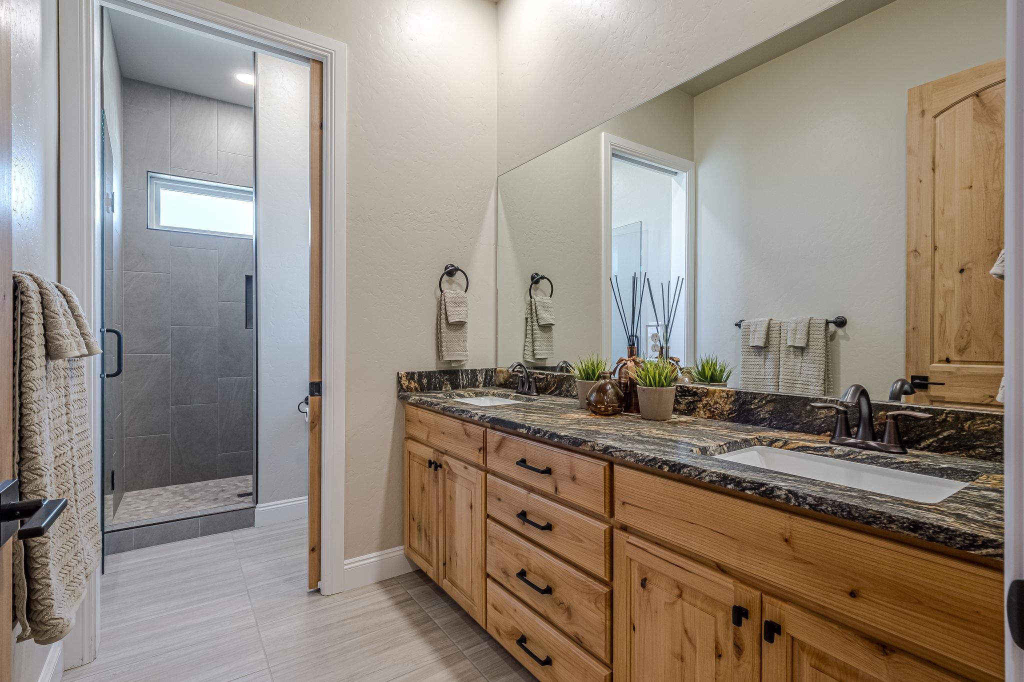 Fruita, Colorado, 81501, United States, 4 Bedrooms Bedrooms, ,3 BathroomsBathrooms,Residential,Active,2034301
