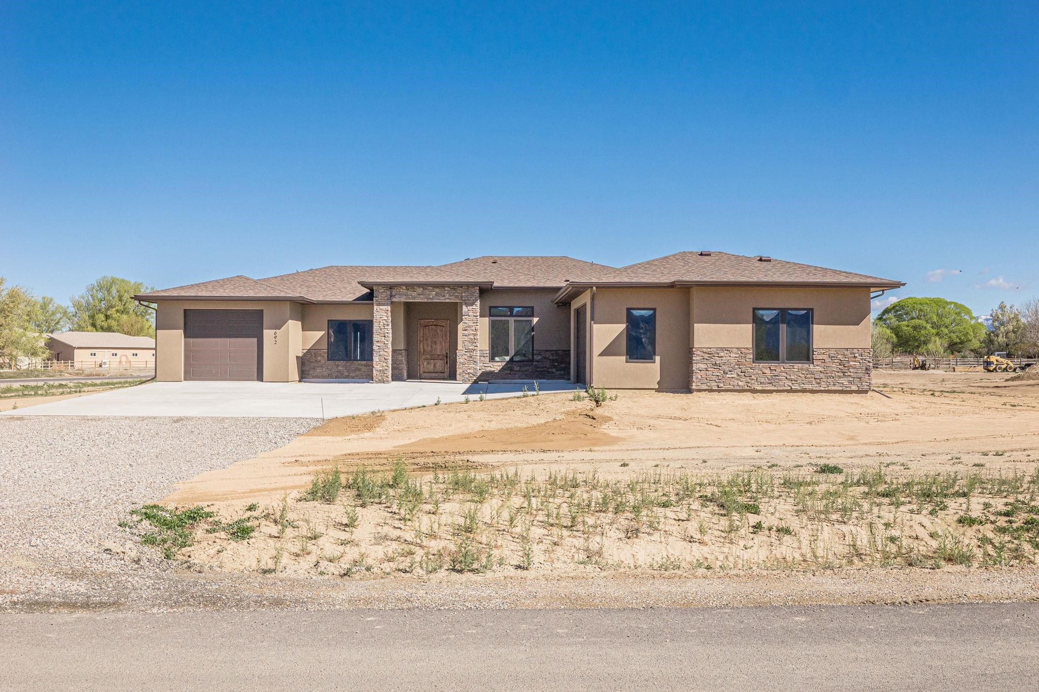 Fruita, Colorado, 81501, United States, 4 Bedrooms Bedrooms, ,3 BathroomsBathrooms,Residential,Active,2034301