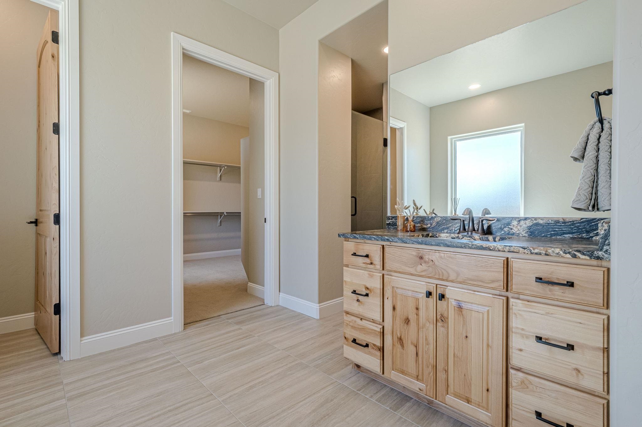 Fruita, Colorado, 81501, United States, 4 Bedrooms Bedrooms, ,3 BathroomsBathrooms,Residential,Active,2034301