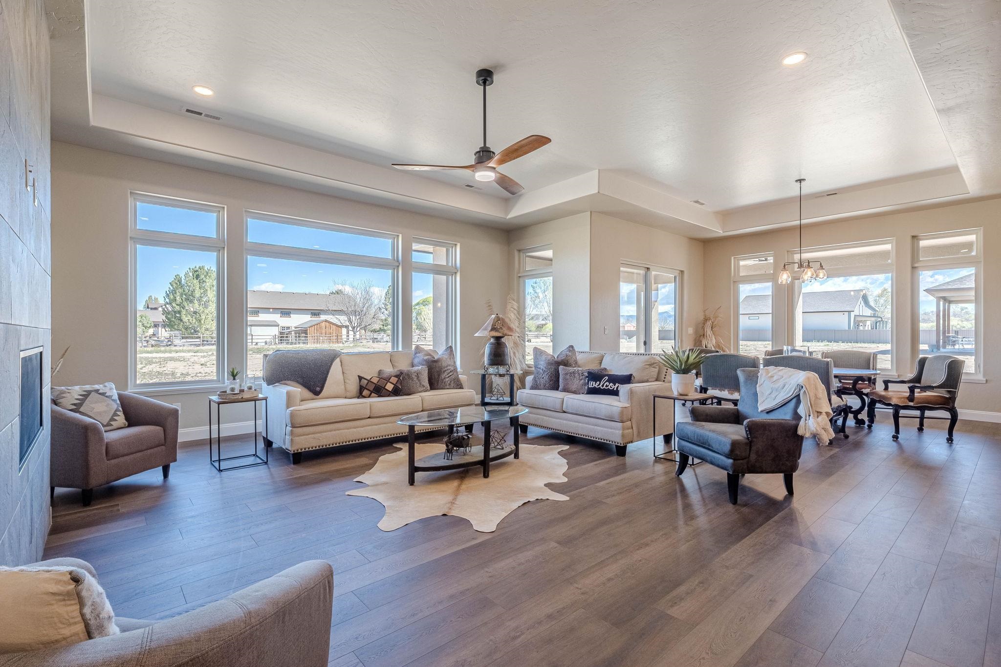 Fruita, Colorado, 81501, United States, 4 Bedrooms Bedrooms, ,3 BathroomsBathrooms,Residential,Active,2034301