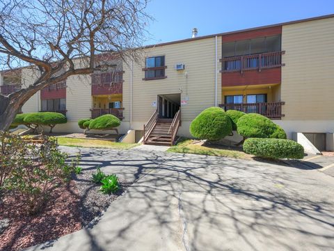 Photo of 125 Franklin Avenue #407, Grand Junction, CO 81505 (MLS # 20261231)