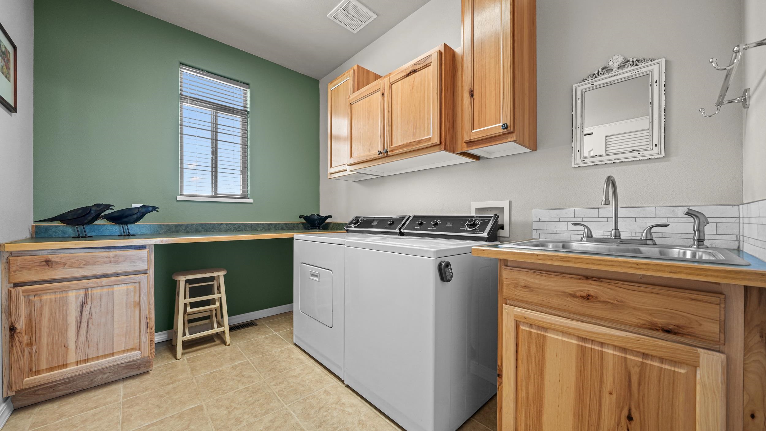 Grand Junction, Colorado, 81505, United States, 4 Bedrooms Bedrooms, ,3 BathroomsBathrooms,Residential,Active,2029772