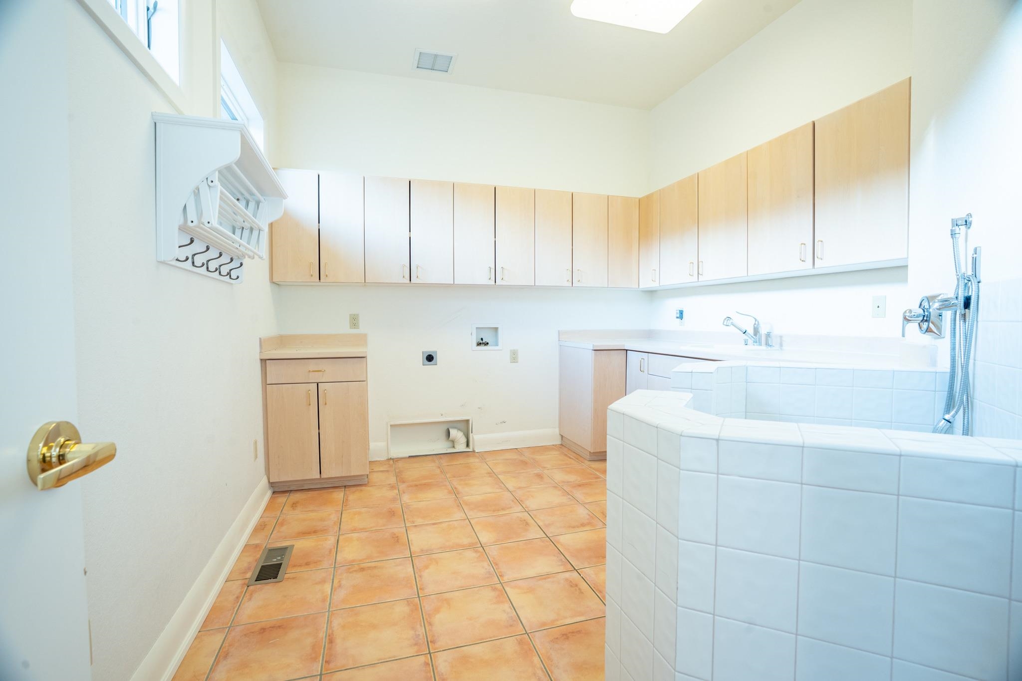 Grand Junction, Colorado, 81507, United States, 4 Bedrooms Bedrooms, ,4 BathroomsBathrooms,Residential,Active,2023000