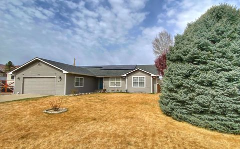 Photo of 551 Greenwood Drive, Grand Junction, CO 81507 (MLS # 20261297)