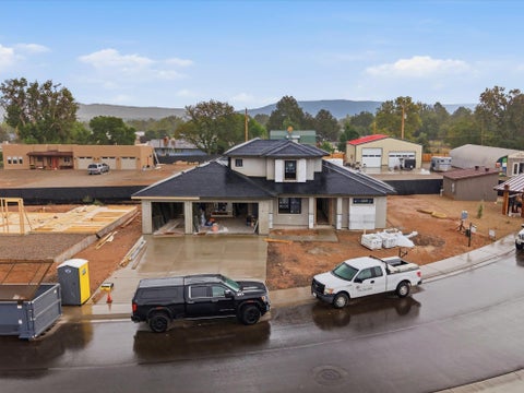 Photo of 602 Manzanita Drive, Grand Junction, CO 81507 (MLS # 20264168)